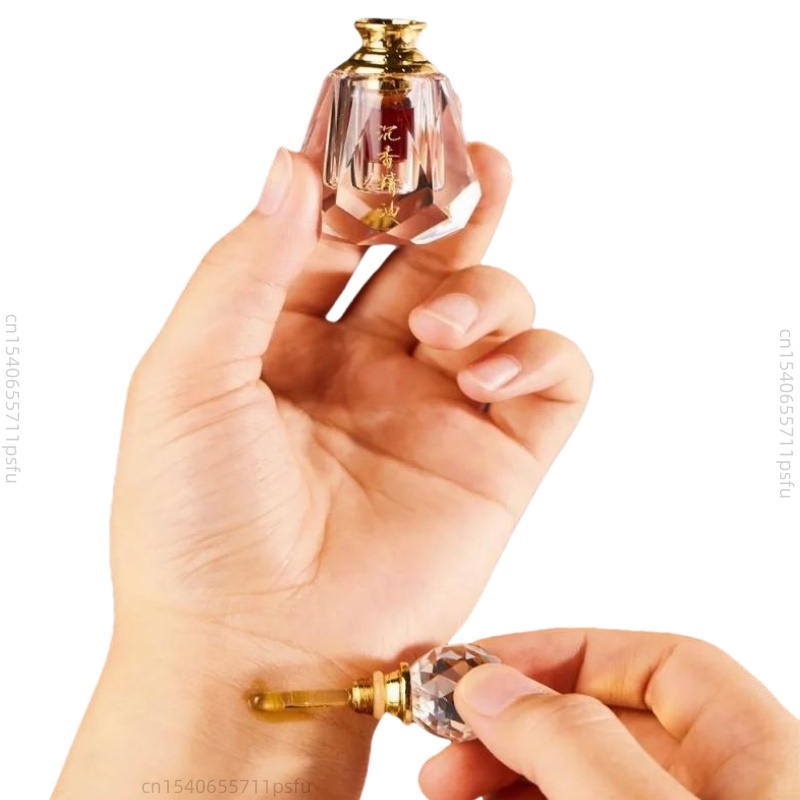 Premium kambodschanisches Oud- – Sandalwood Perfume Oil Bewertung und Preis